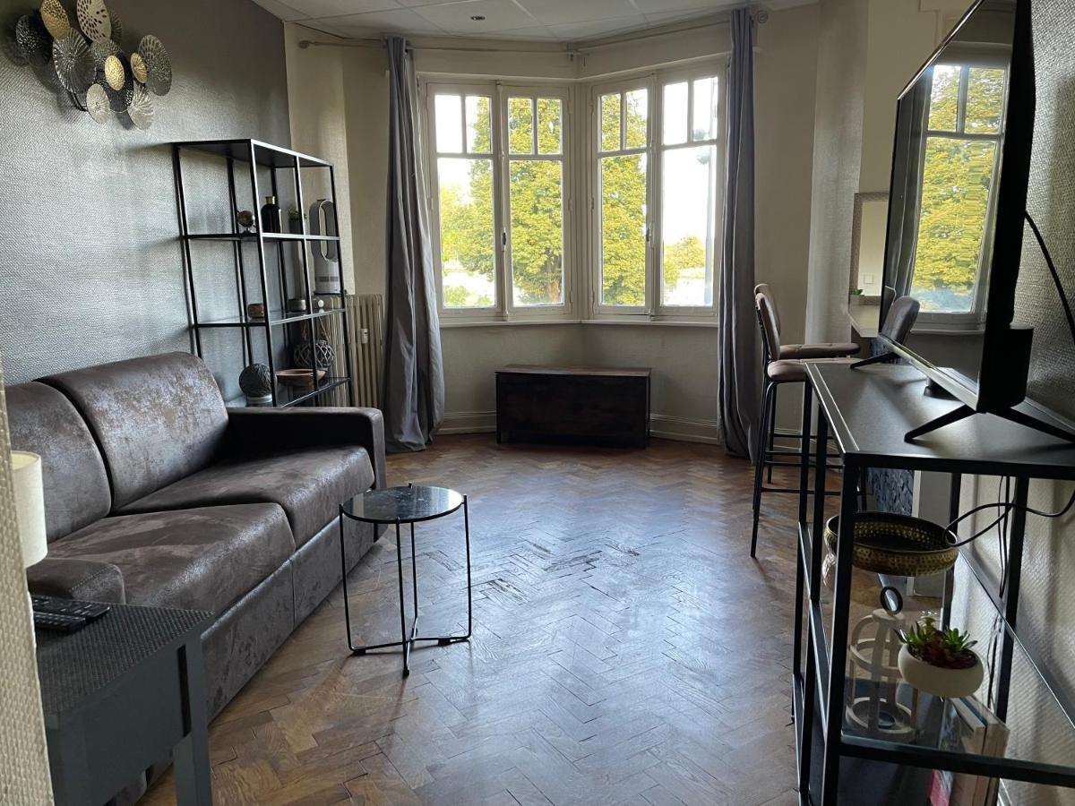 Situe A 5 Minutes De La Gare Apartment เบอซองซง ภายนอก รูปภาพ
